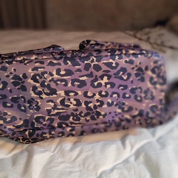 Travelon bag purple leopard print. 9.5x14x5.5" - Picture 6 of 11